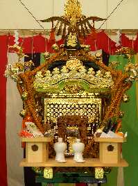 kamakuracyo_mikoshi.jpg